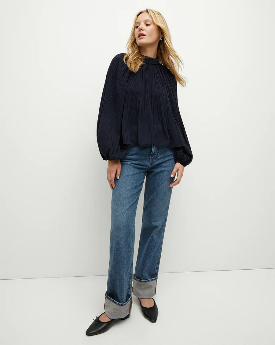 VB Walker Top in Navy