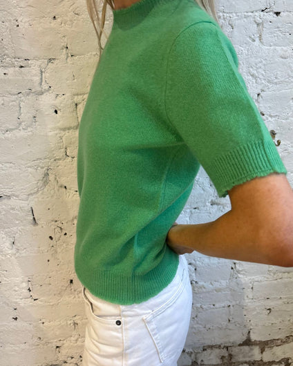 Jumper 1234 Distressed T-Shirt in Fresh Green