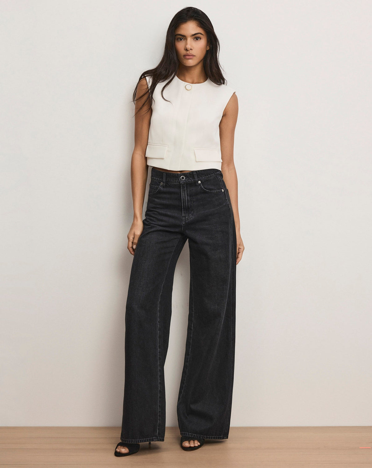 Veronica Beard Cliffwood Vest in Dove