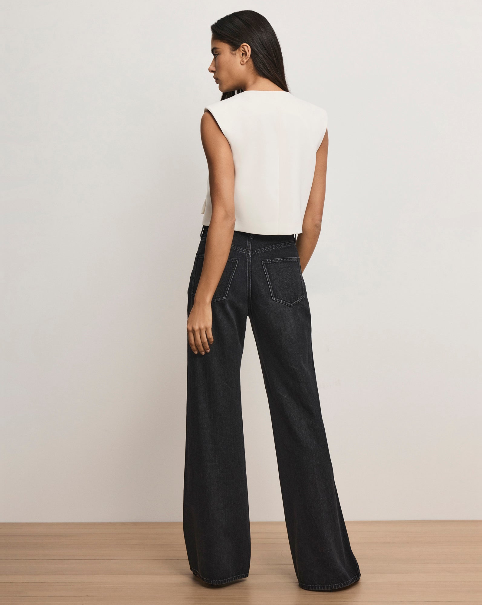 Veronica Beard Cliffwood Vest in Dove