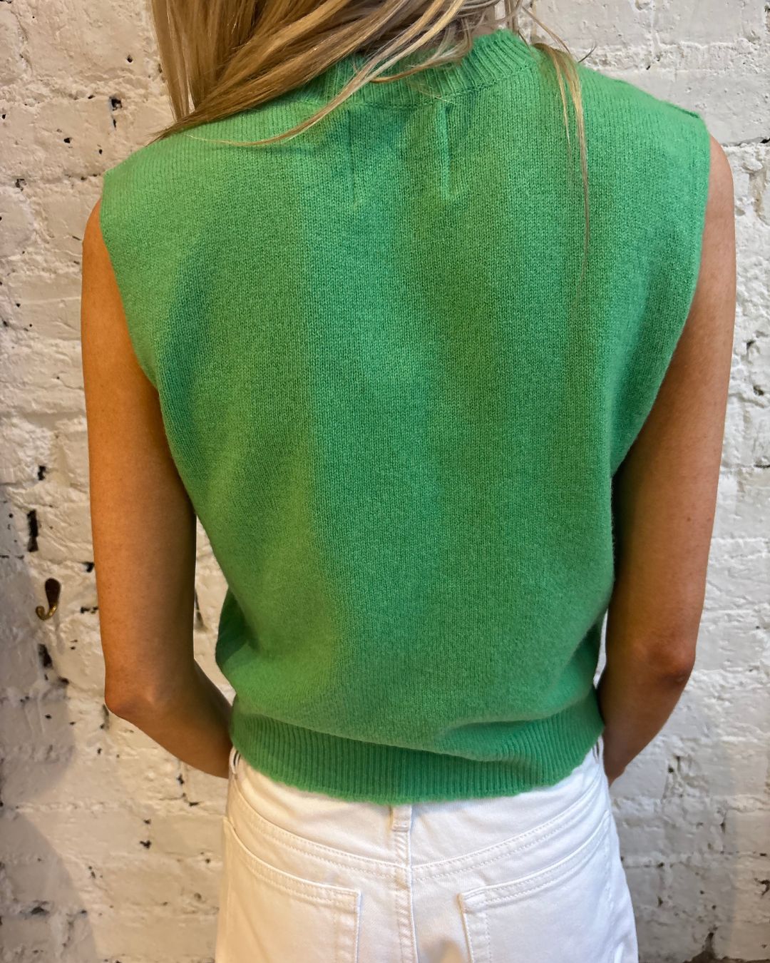 Jumper 1234 Distressed Tank in Fresh Green