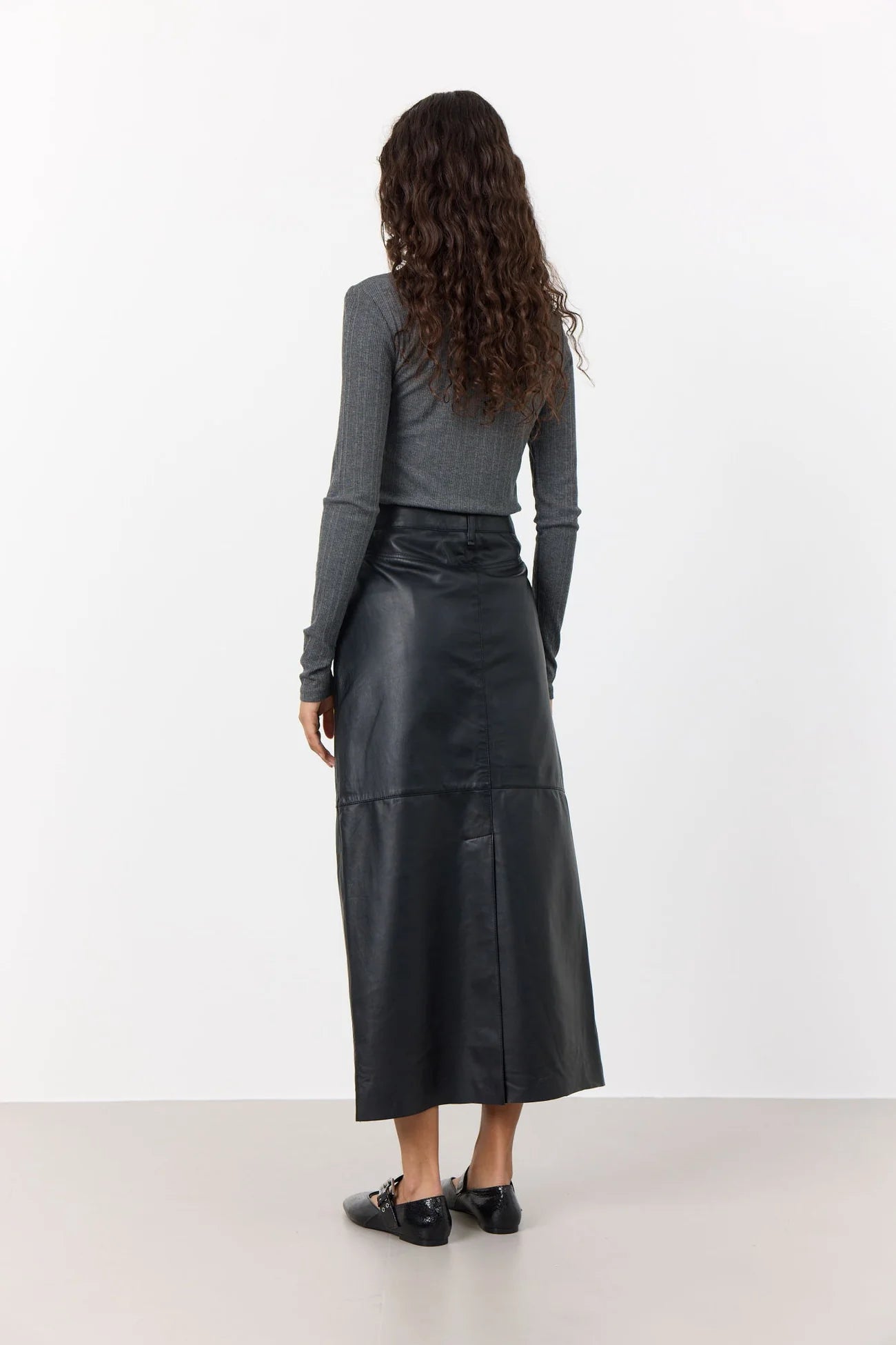LR Globa Leather Skirt in Black