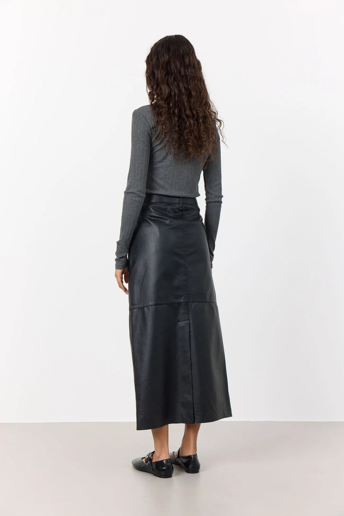 LR Globa Leather Skirt in Black
