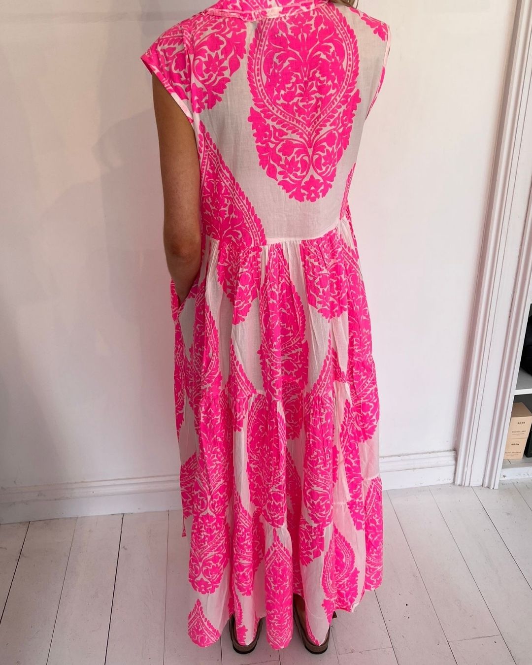Handprint Dream Apparel Geisha Dress in Neon Pink – shopatanna