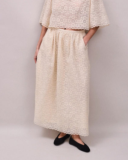 Faune Jean Skirt in Lace Flower Oyster