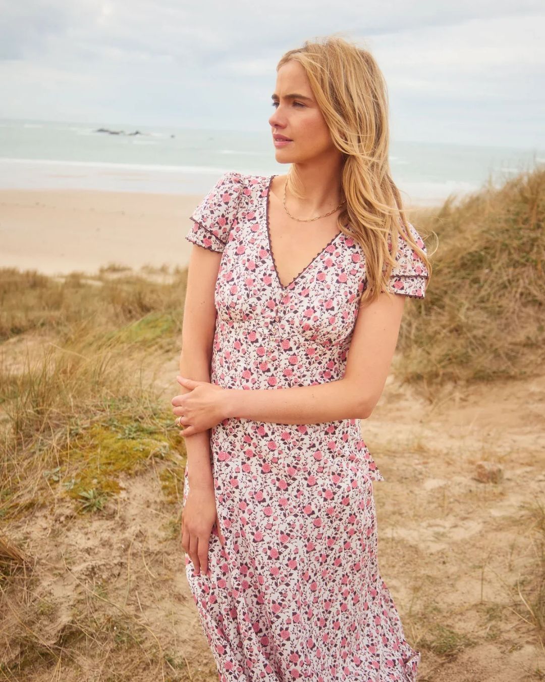 ST. CLAIR Isabella Dress in Indian Rose