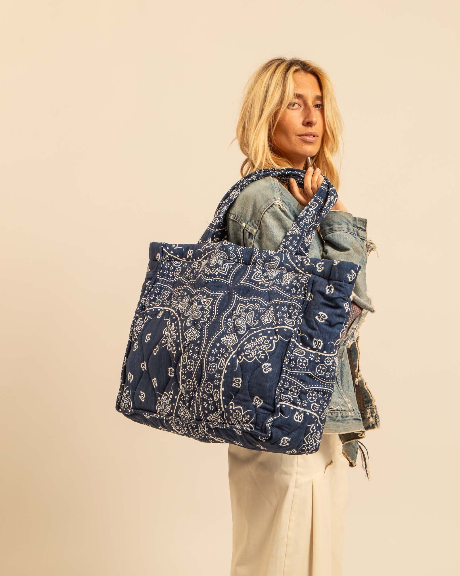 Aokyanos Philadelphie Bag in Navy Bandana