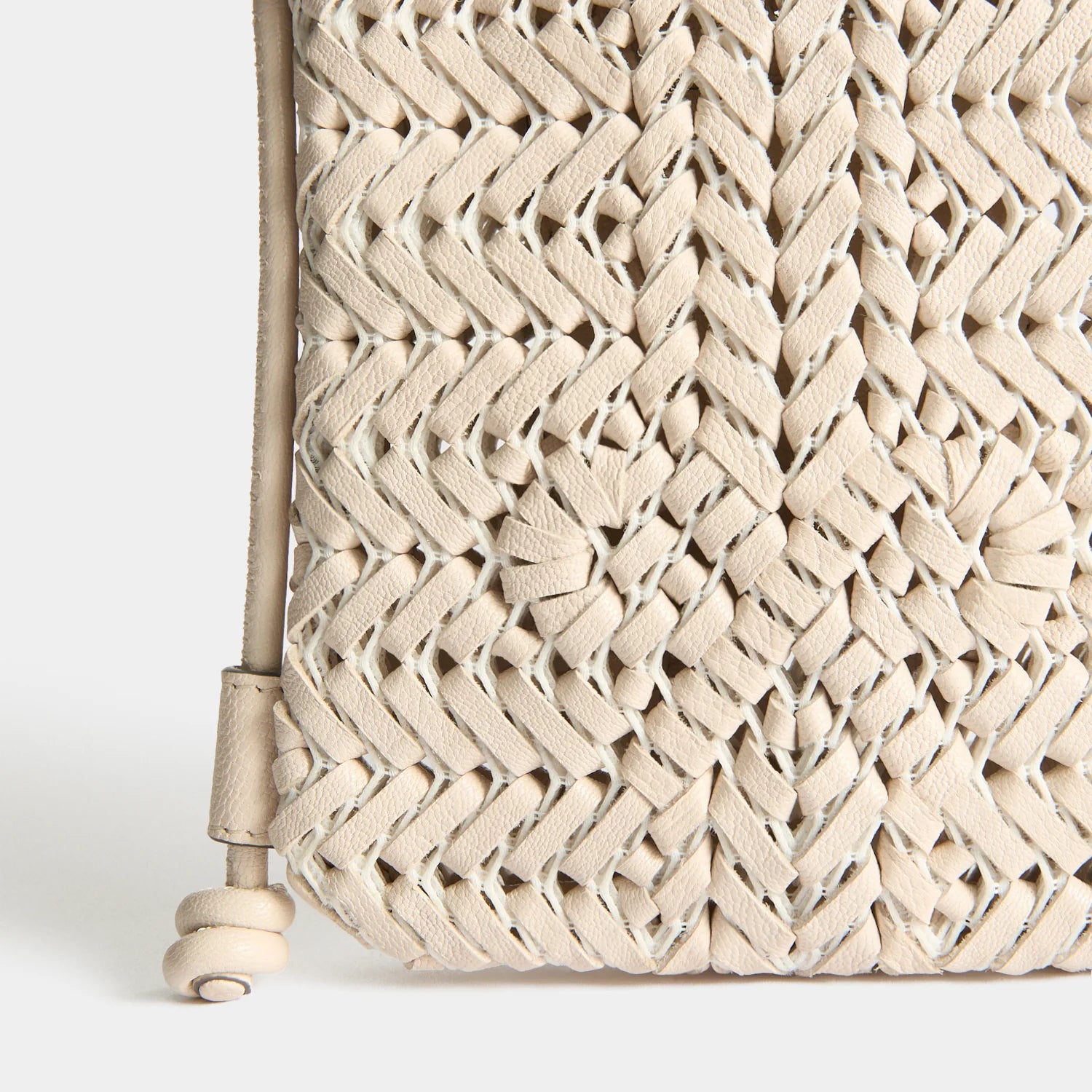 Anya Hindmarch The Neeson Cross Body Pouch - Chalk