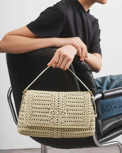 Anya Hindmarch The Neeson Shoulder Bag - Butter