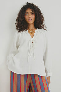 You added <b><u>RAILS Brielle Top in White</u></b> to your cart.
