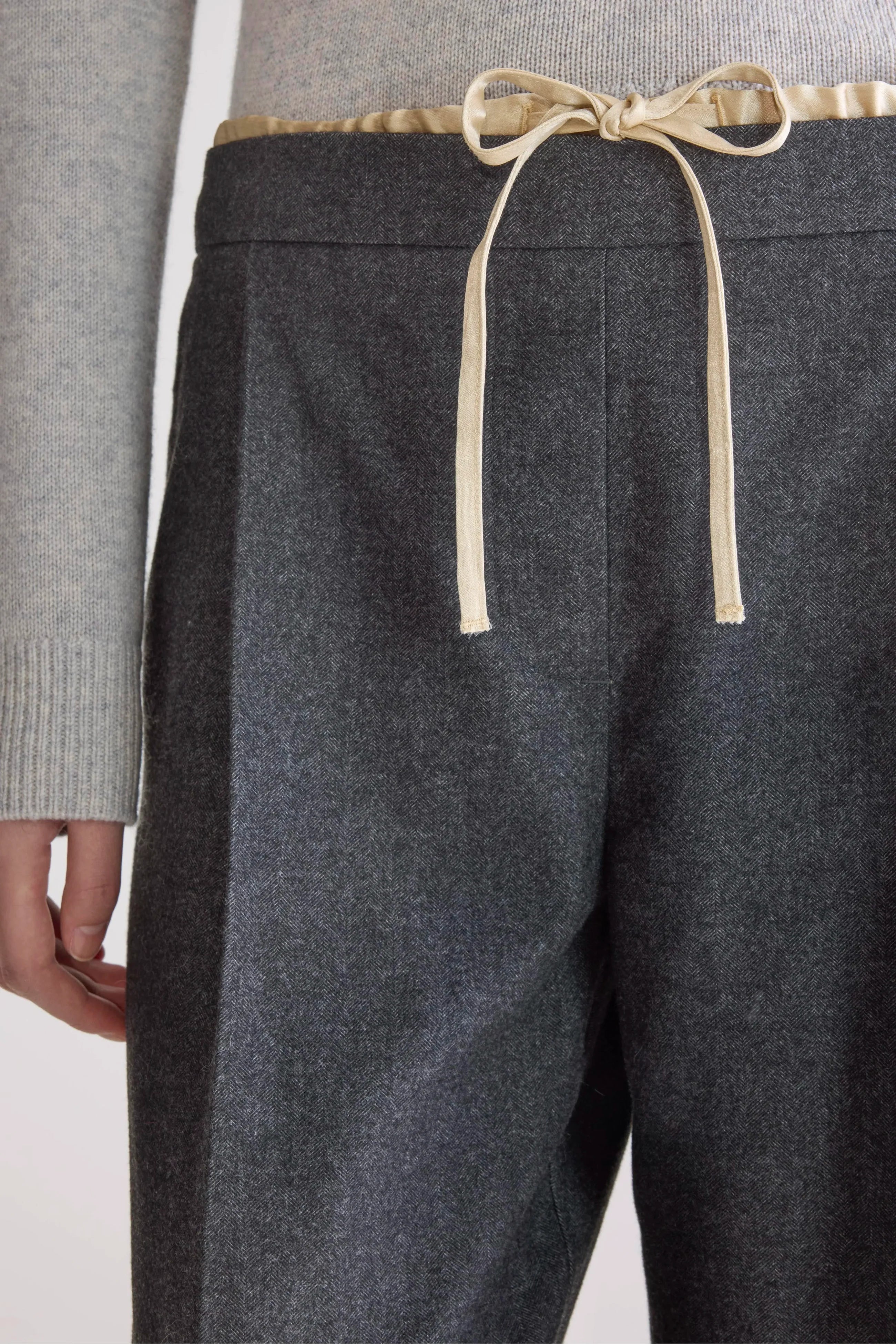 Bellerose Turin Trousers in Anthracite