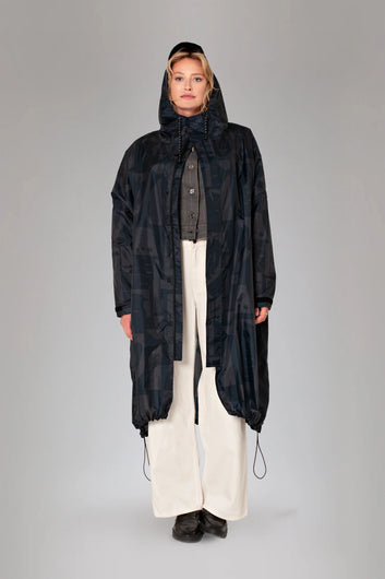 Rainkiss Raincoat in Back to Black