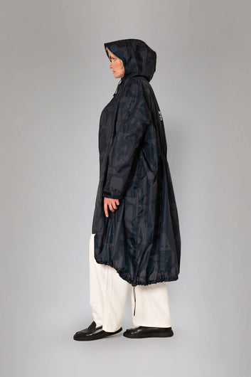Rainkiss Raincoat in Back to Black