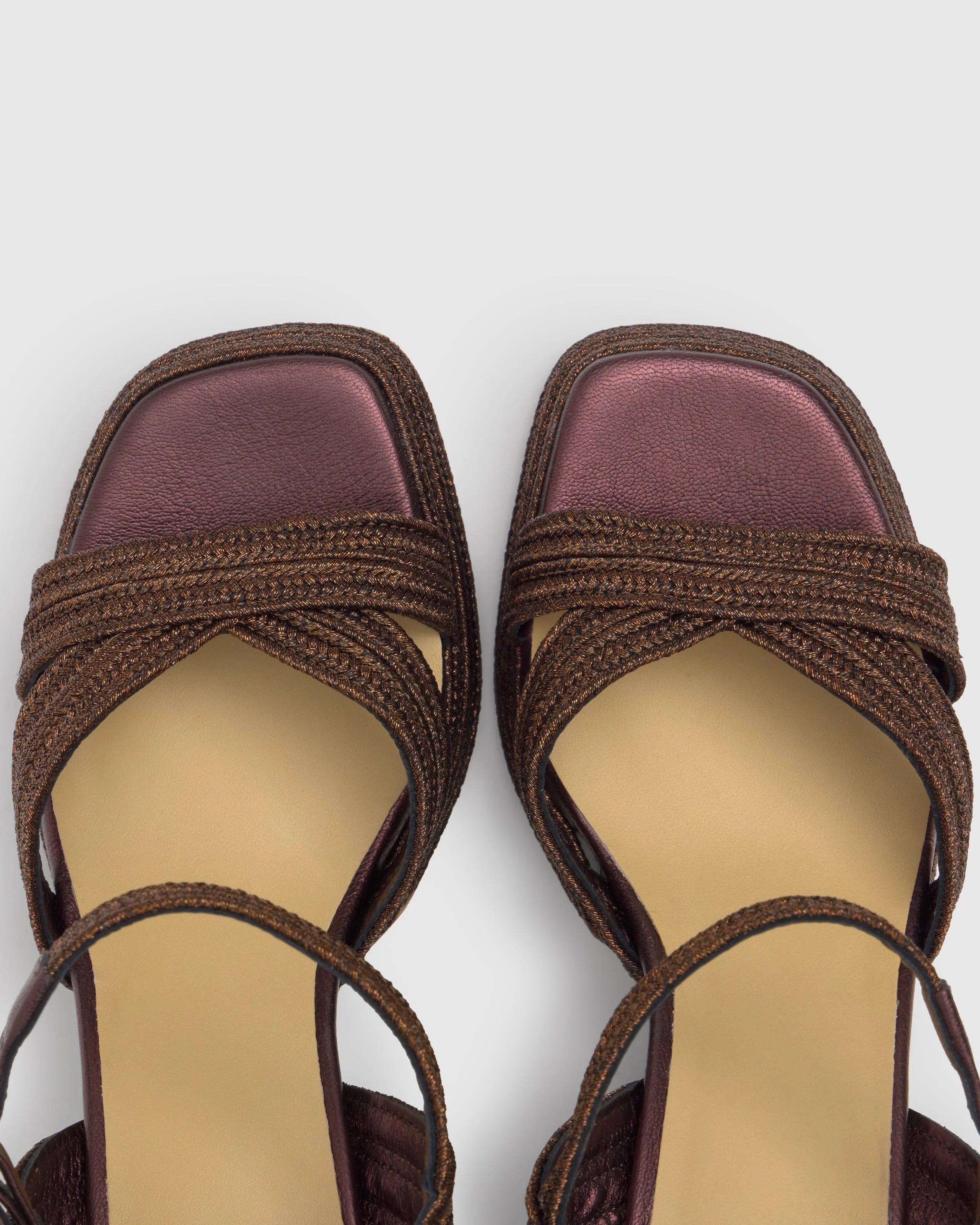 Castaner Valle in Brown