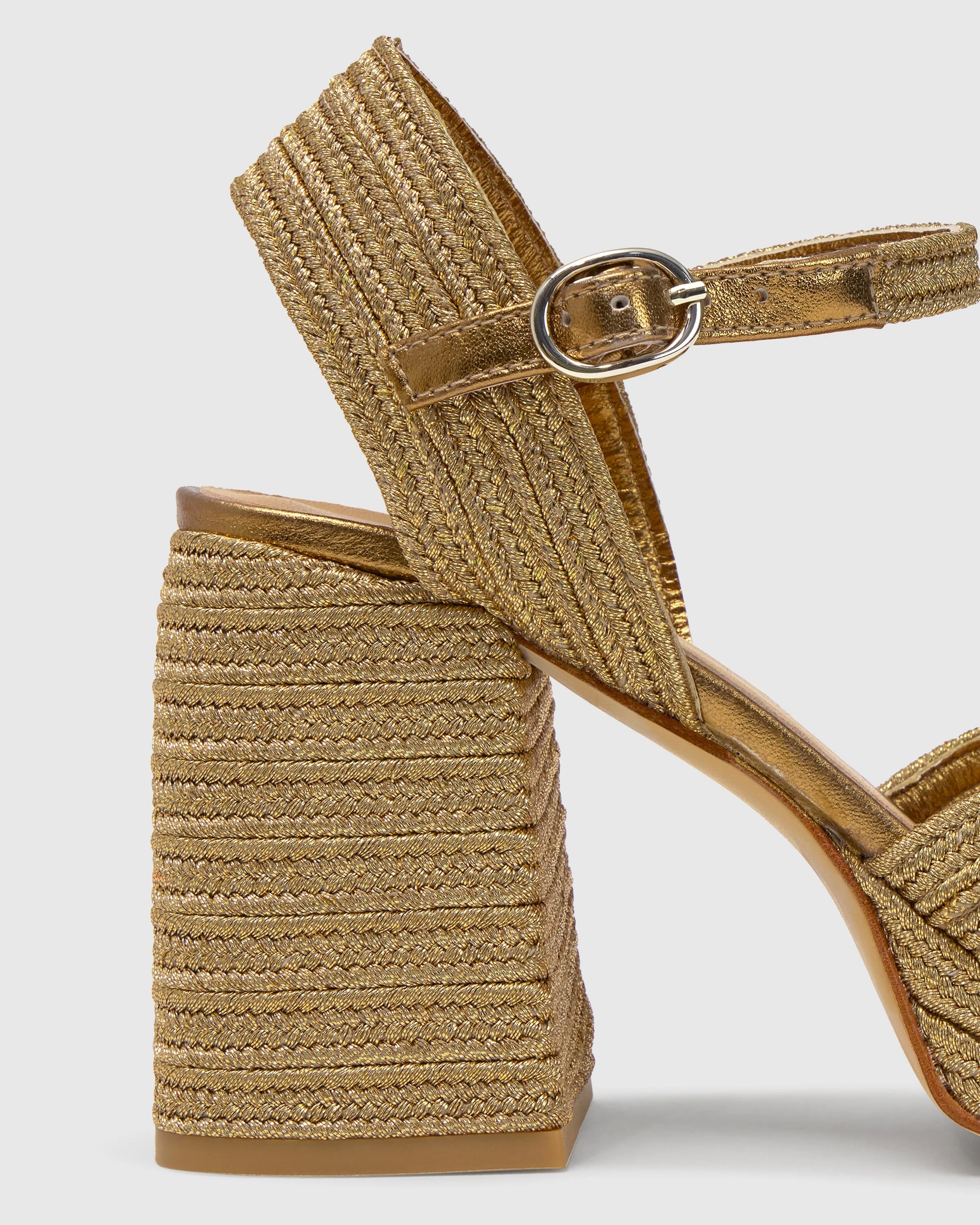 Castaner Valle in Old Gold