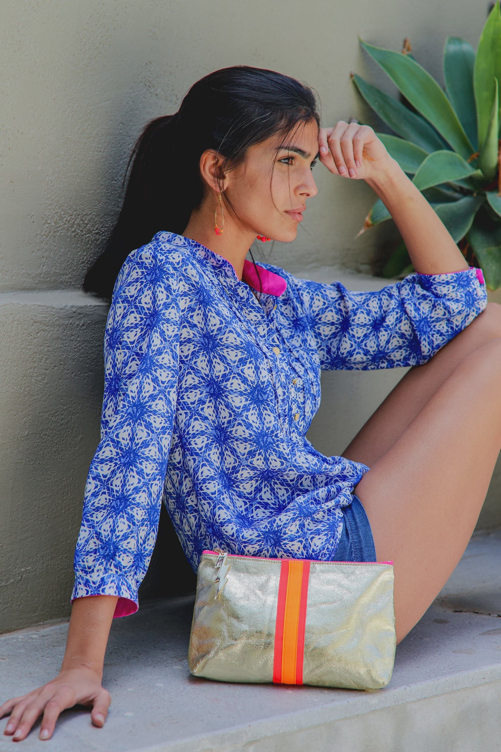 Cockatoo Washbag in Gold