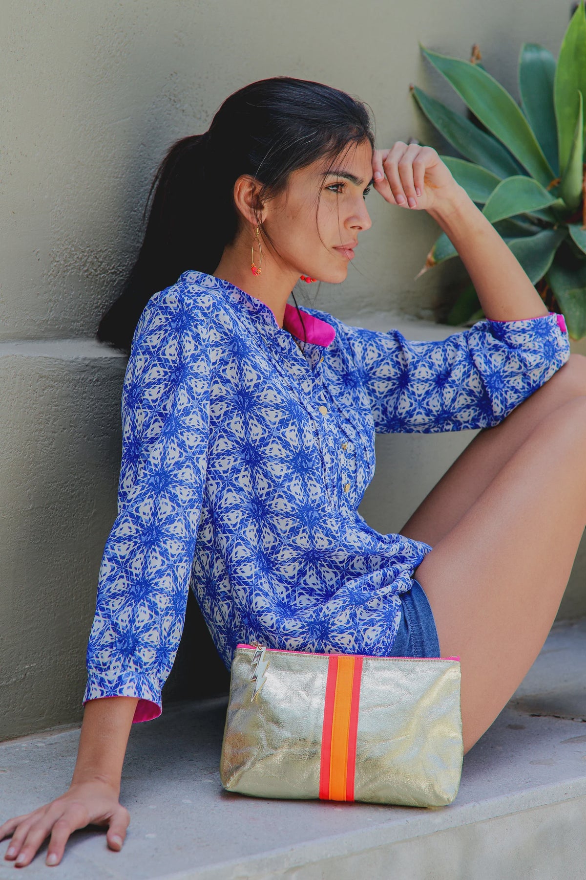 Cockatoo Washbag in Gold