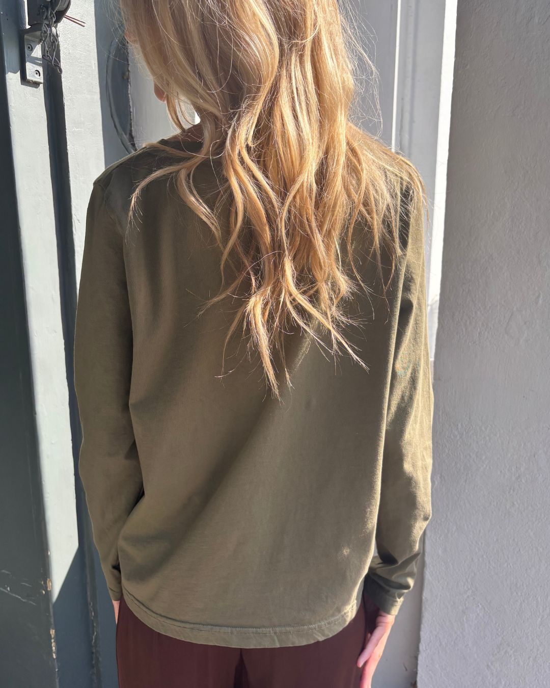 Crossley Biril LS V Neck Tee - Army