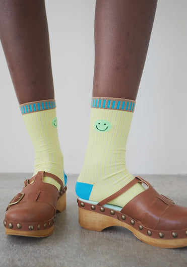 DR BLOOM Milkiboy Socks in Yellow