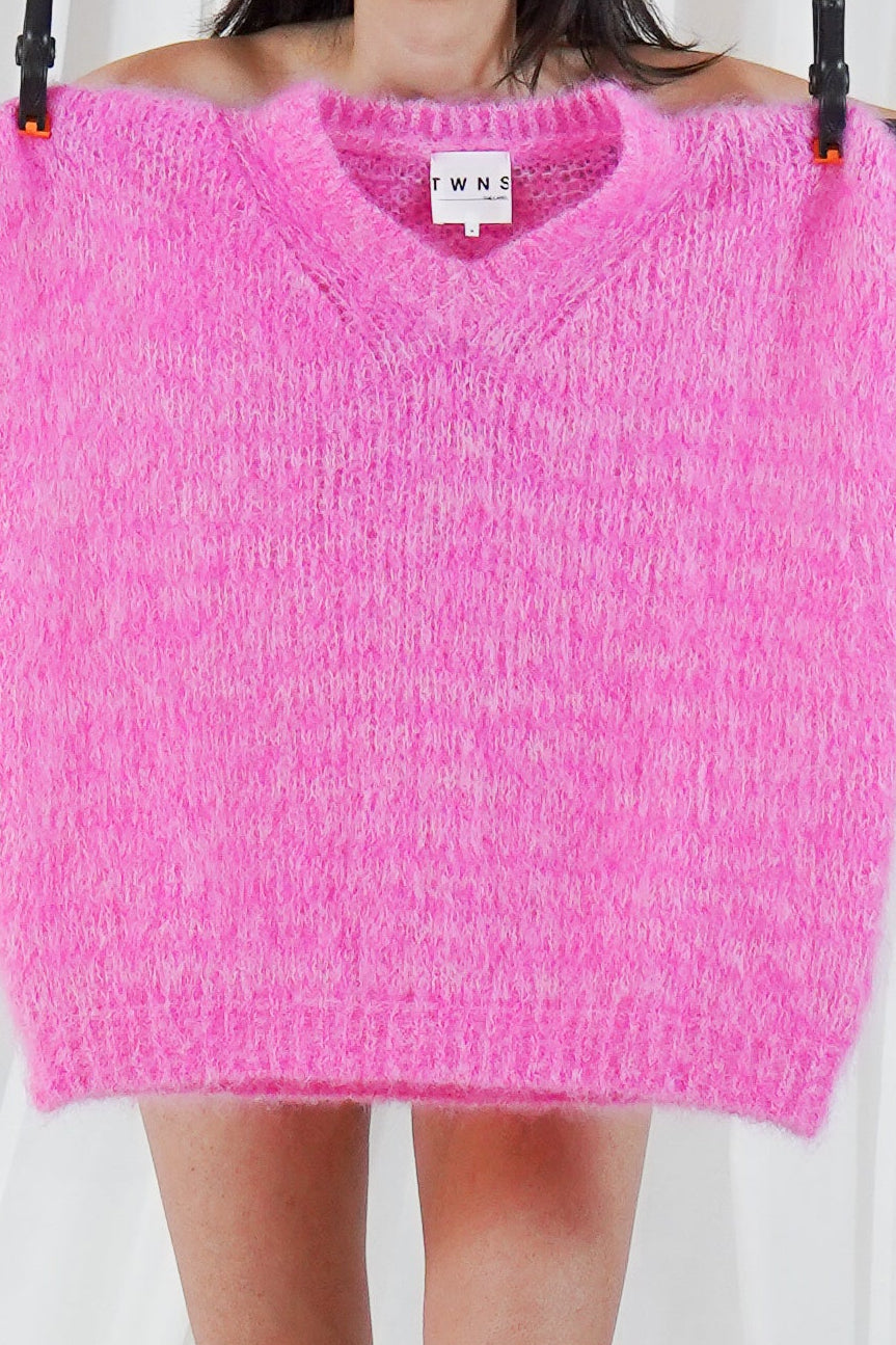 Twins Kanoa Oversizes SL V Neck - Neon Pink