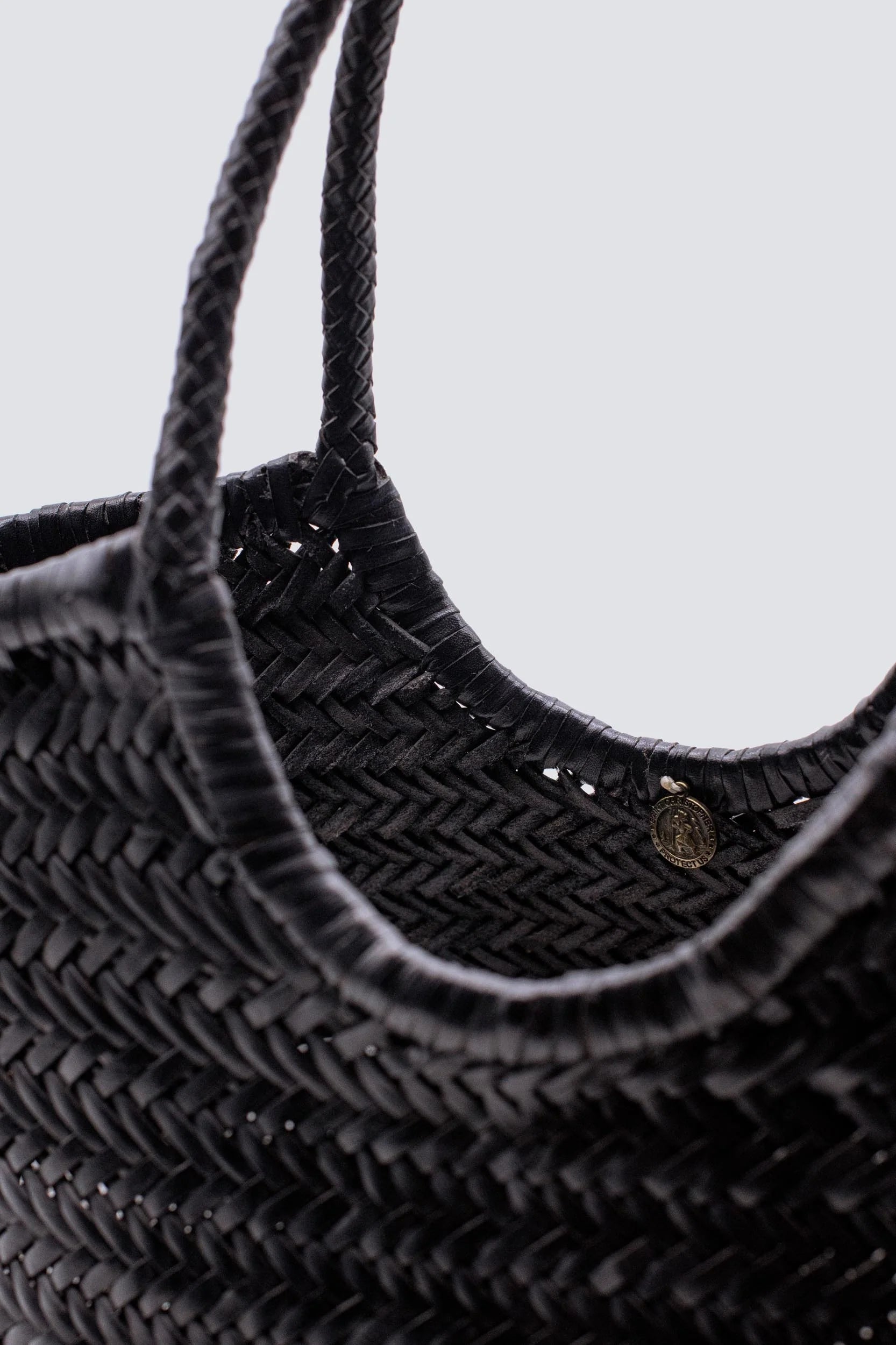 Dragon Diffusion Nantucket Big Basket in Black
