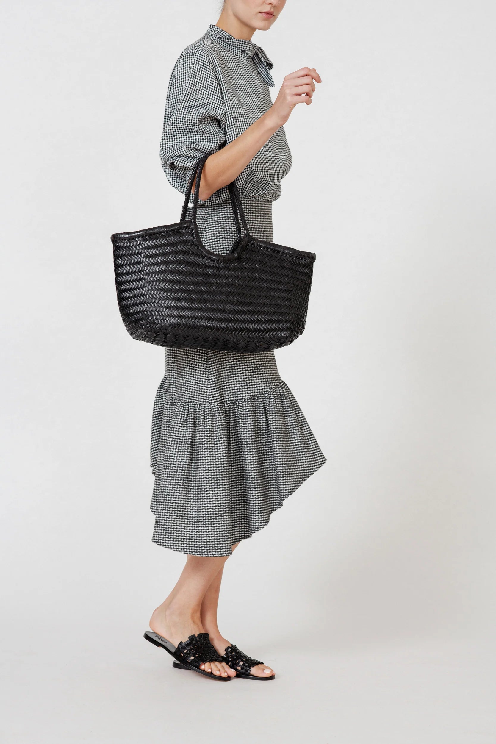 Dragon Diffusion Nantucket Big Basket in Black