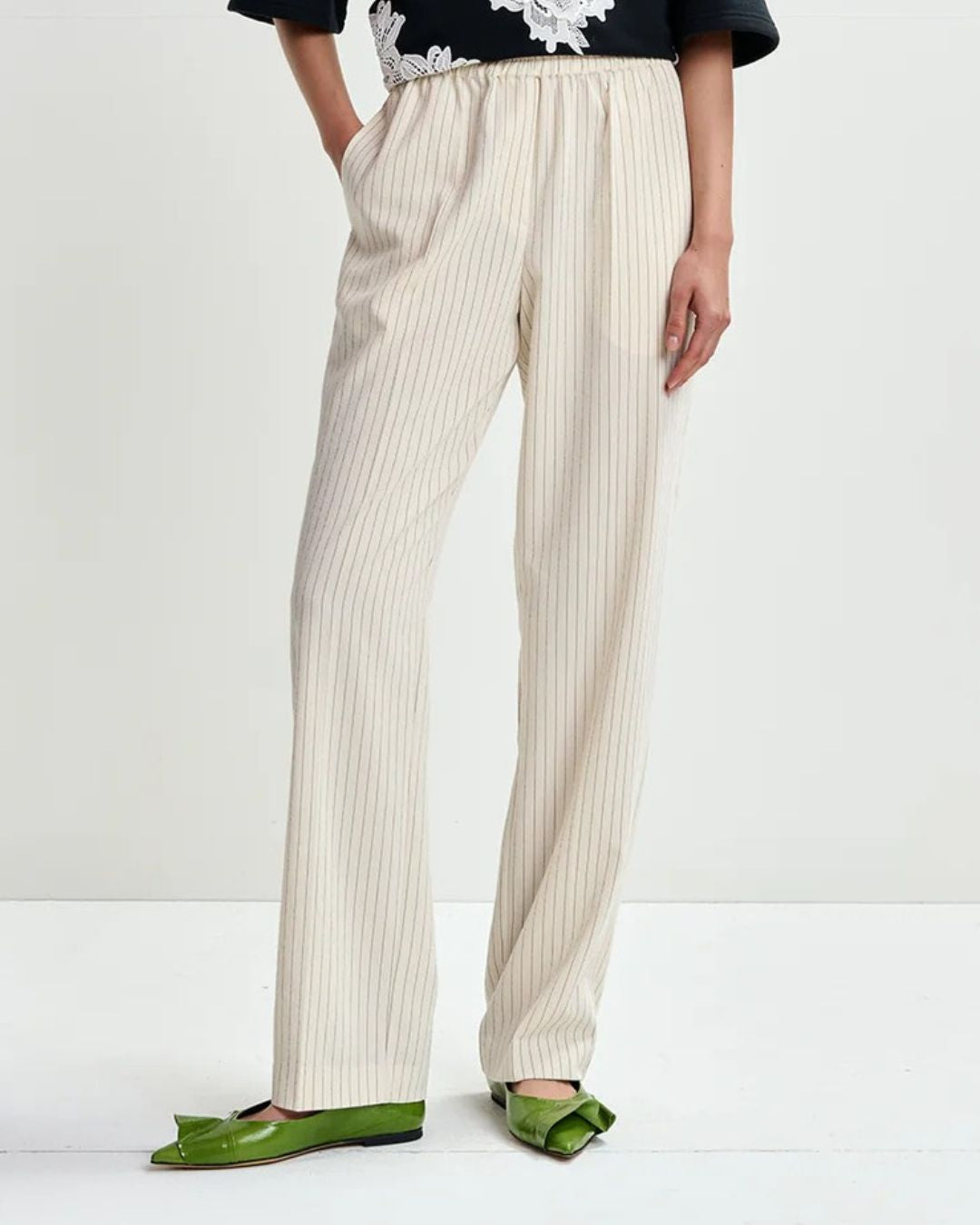 Essentiel Antwerp Jinou Pants in Vanilla Cream