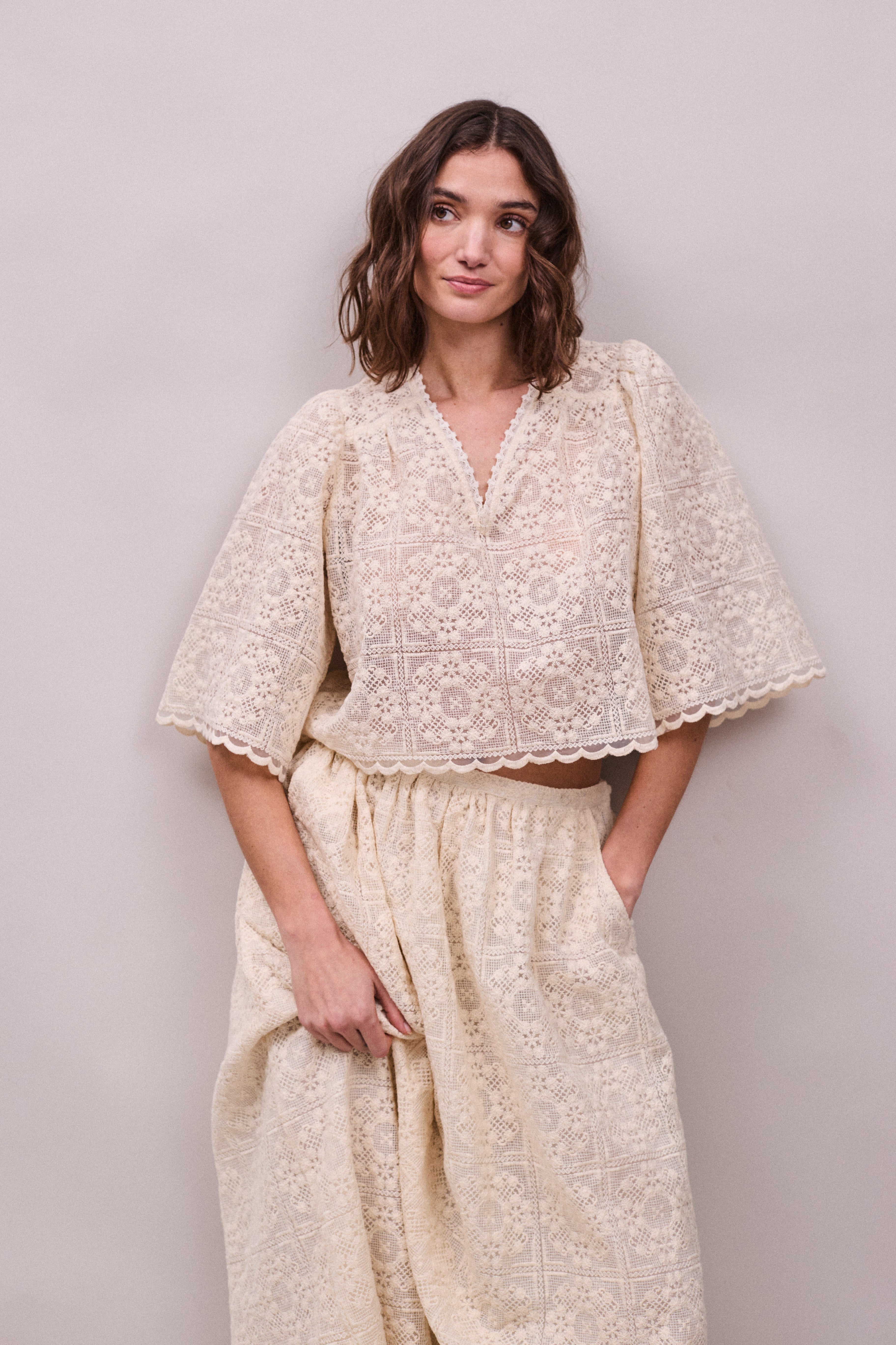 Faune Jean Skirt in Lace Flower Oyster