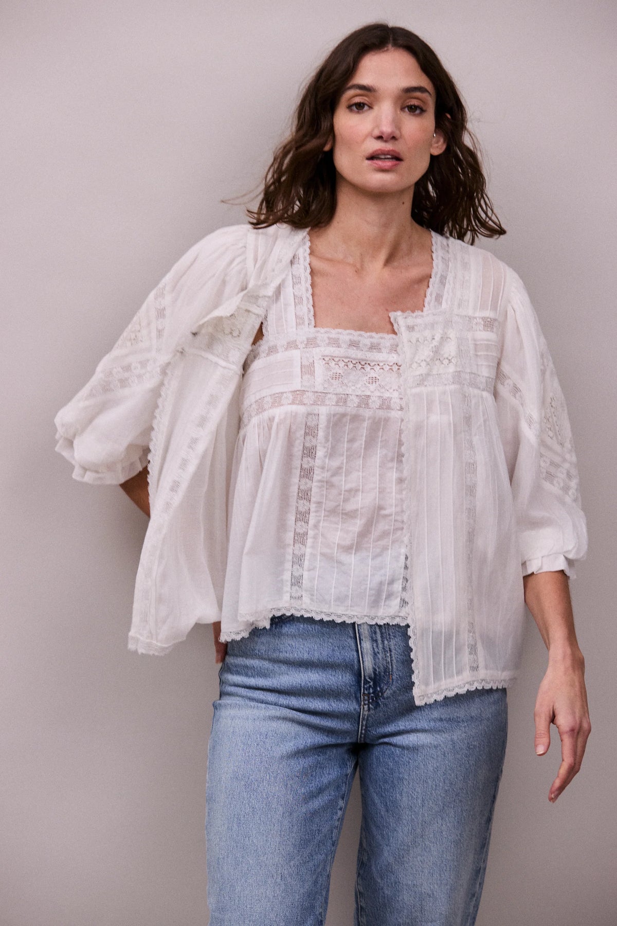 Faune Lulu Bed Jacket in White