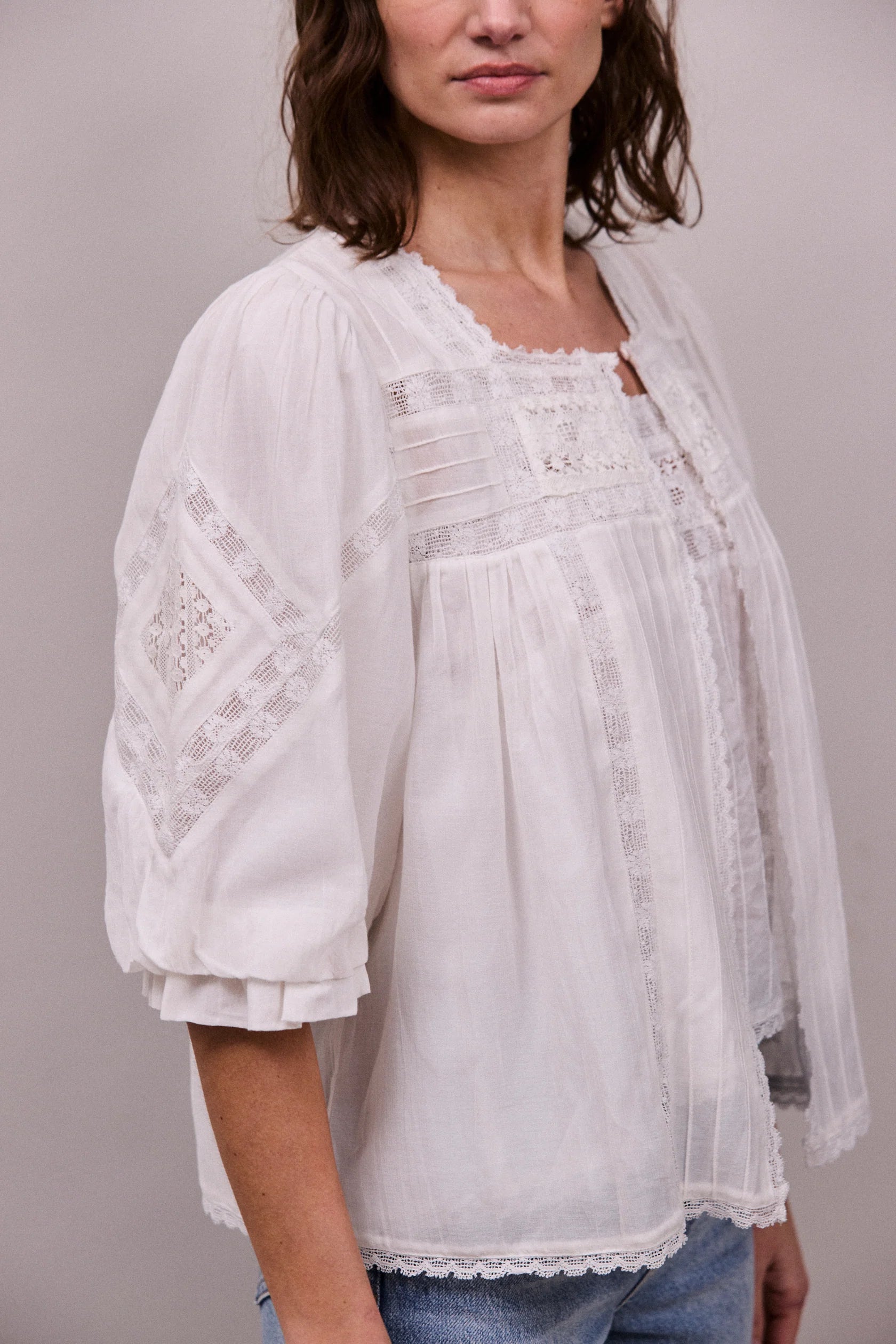 Faune Lulu Bed Jacket in White