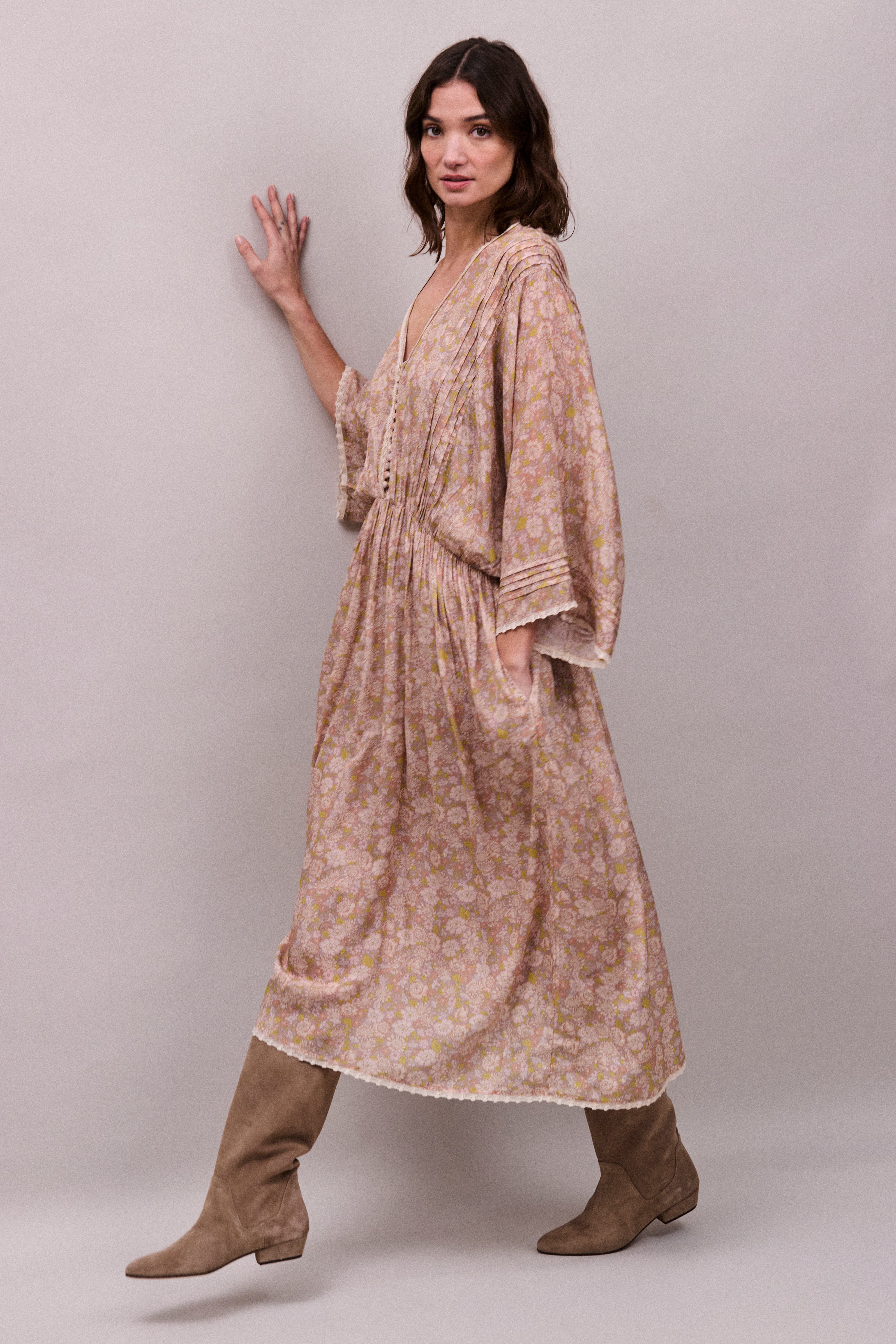 Faune Palmoa Dress in Vintage Daisy Print