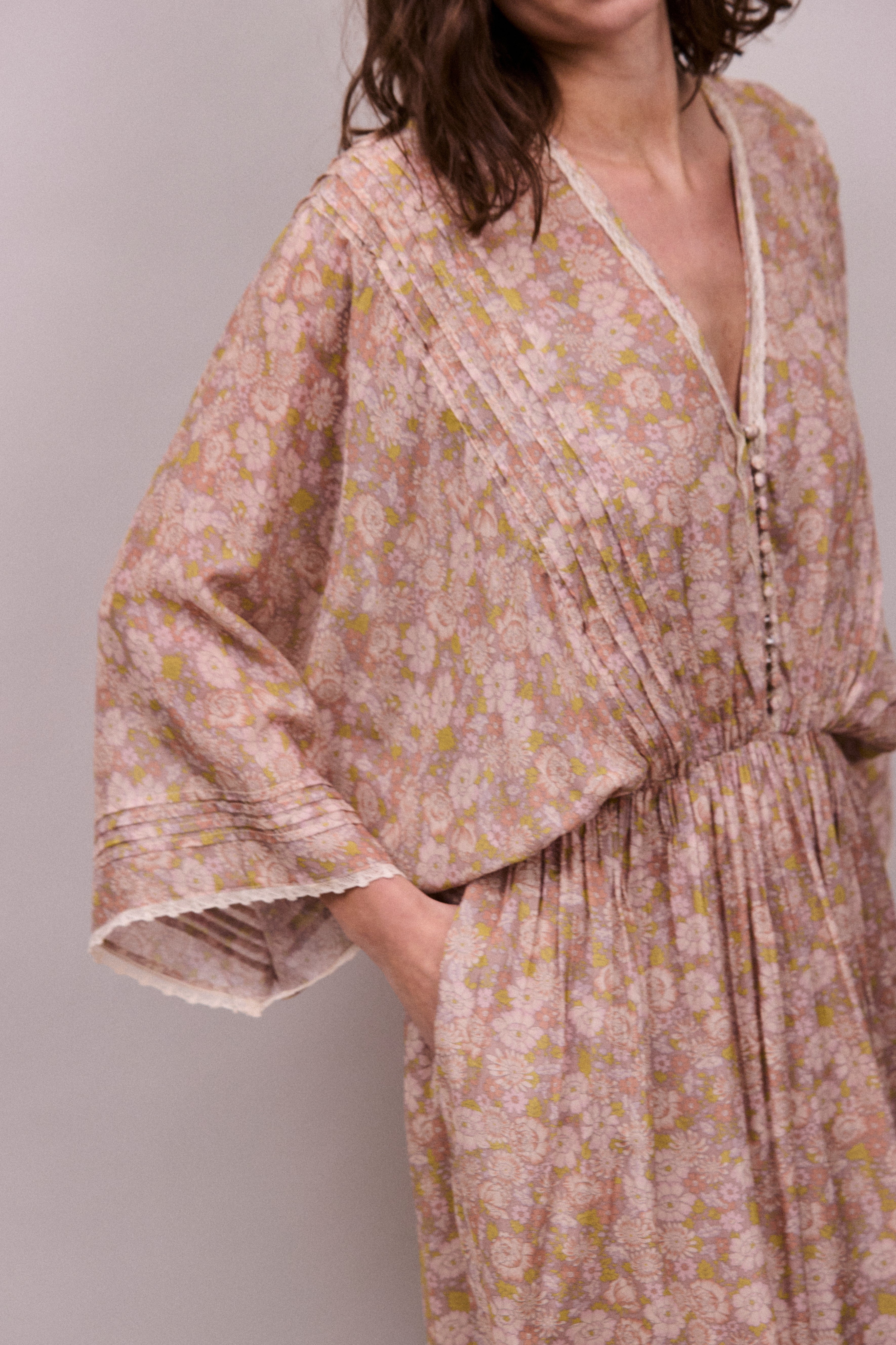 Faune Palmoa Dress in Vintage Daisy Print