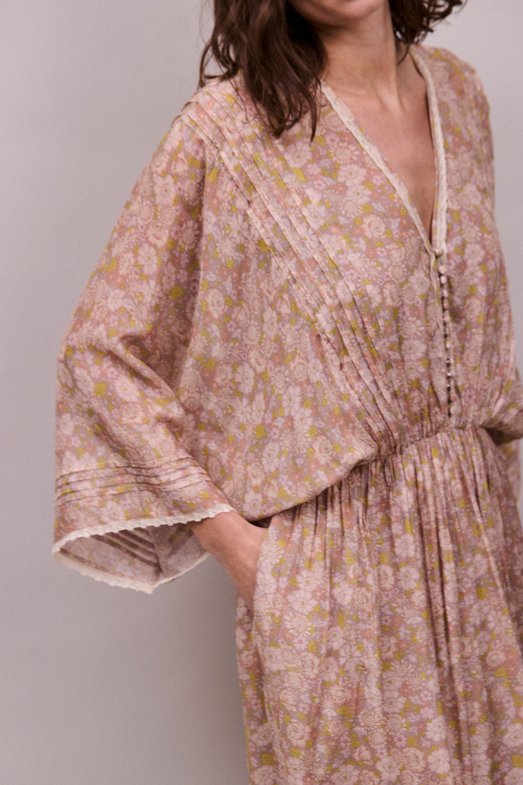 Faune Palmoa Dress in Vintage Daisy Print