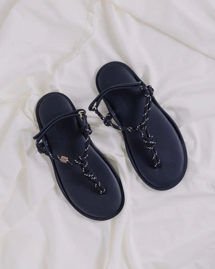 Flòwze Flo in Black