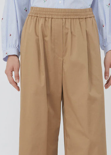 Weekend Maxmara Golfo Trousers in Earth