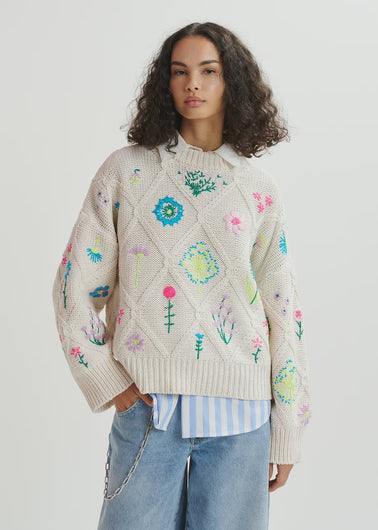 EA Hadream Embroidered Pullover in Off White