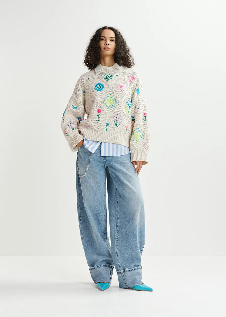 EA Hadream Embroidered Pullover in Off White