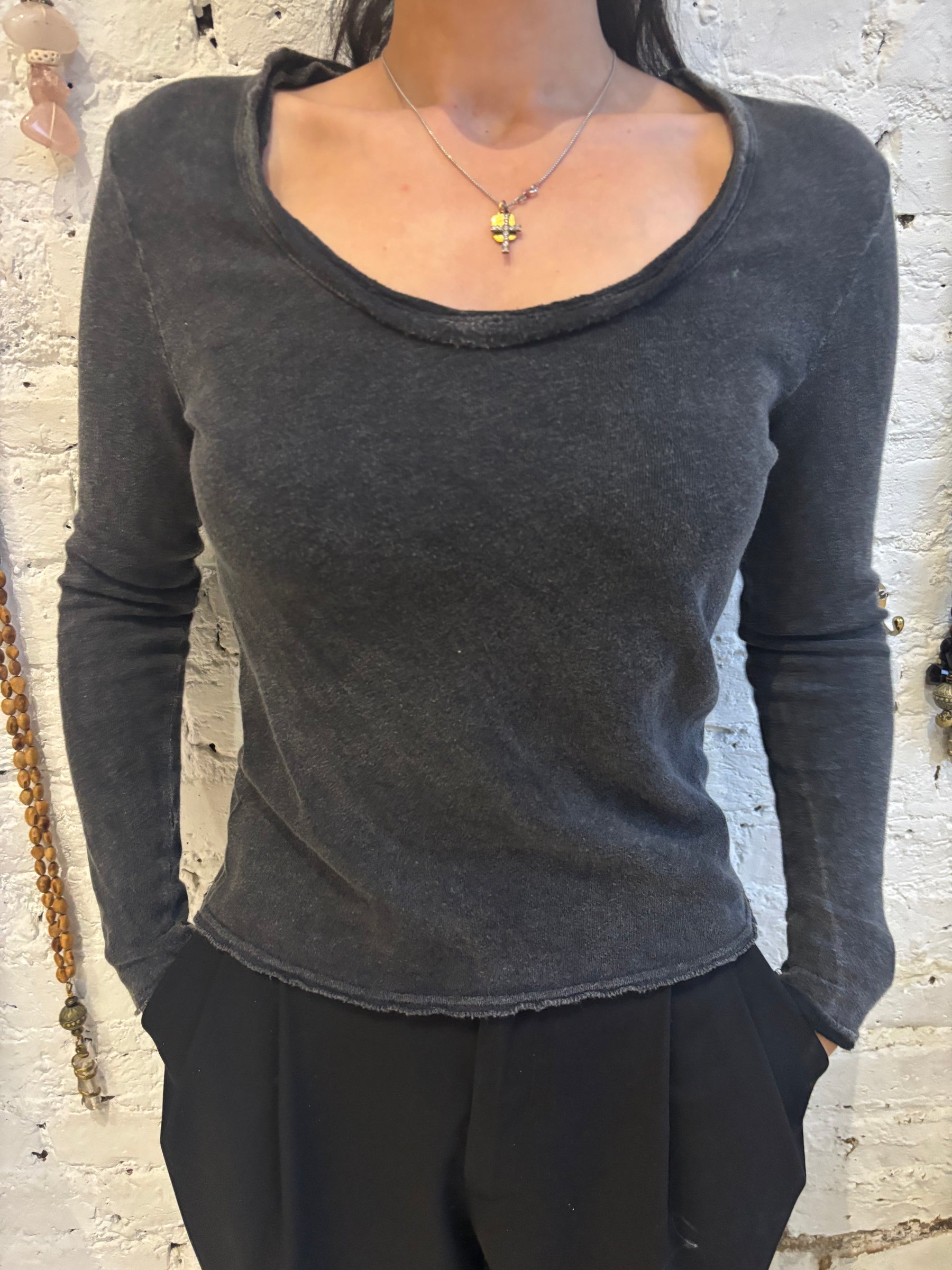 American Vintage Sonoma 02 LS Scoop Neck in Vintage Black