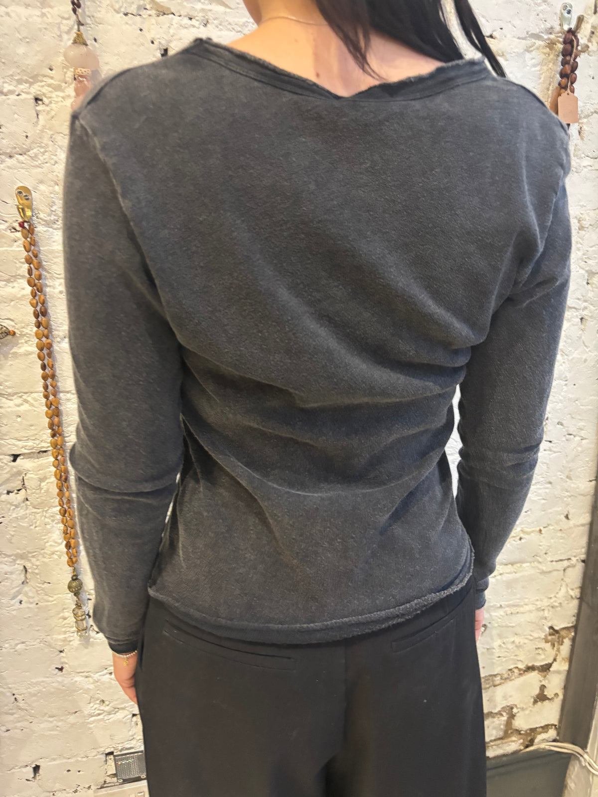 American Vintage Sonoma 02 LS Scoop Neck in Vintage Black