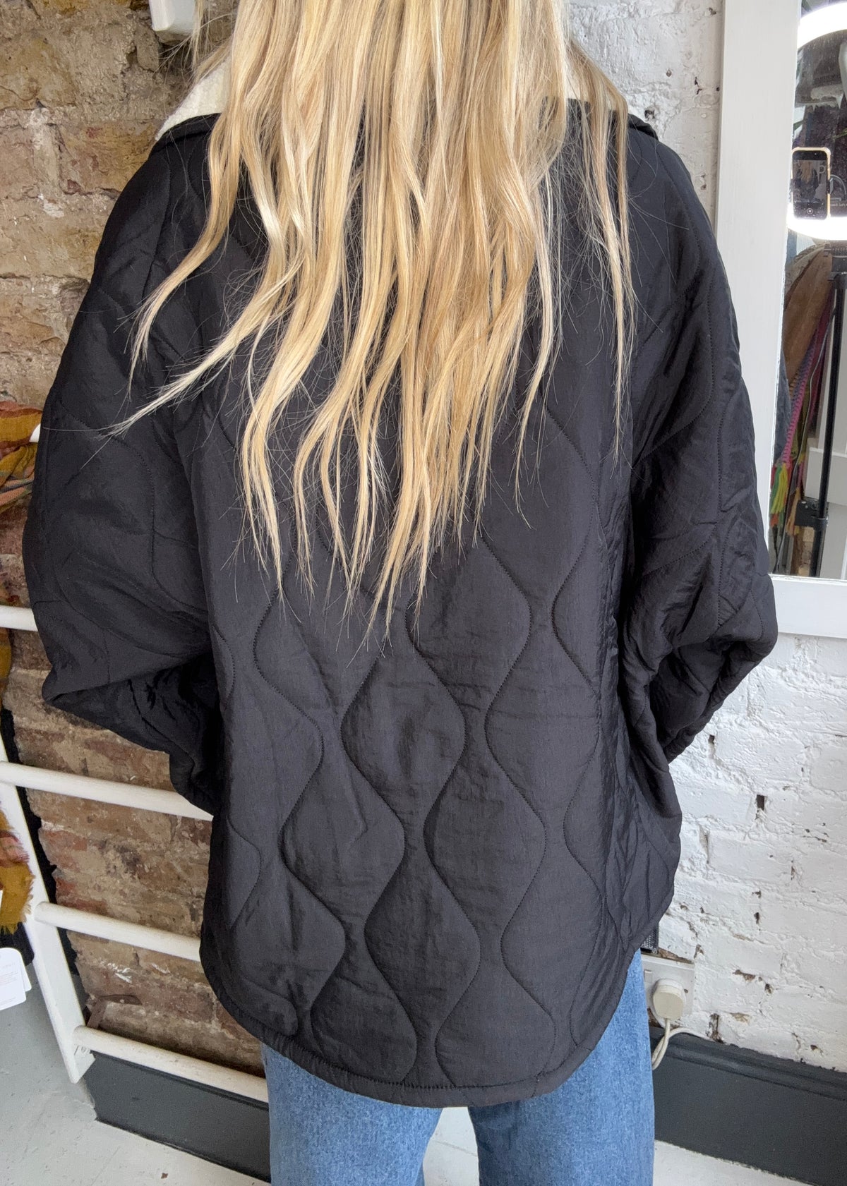 Aokyanos Columbus Sherpa Jacket in Black