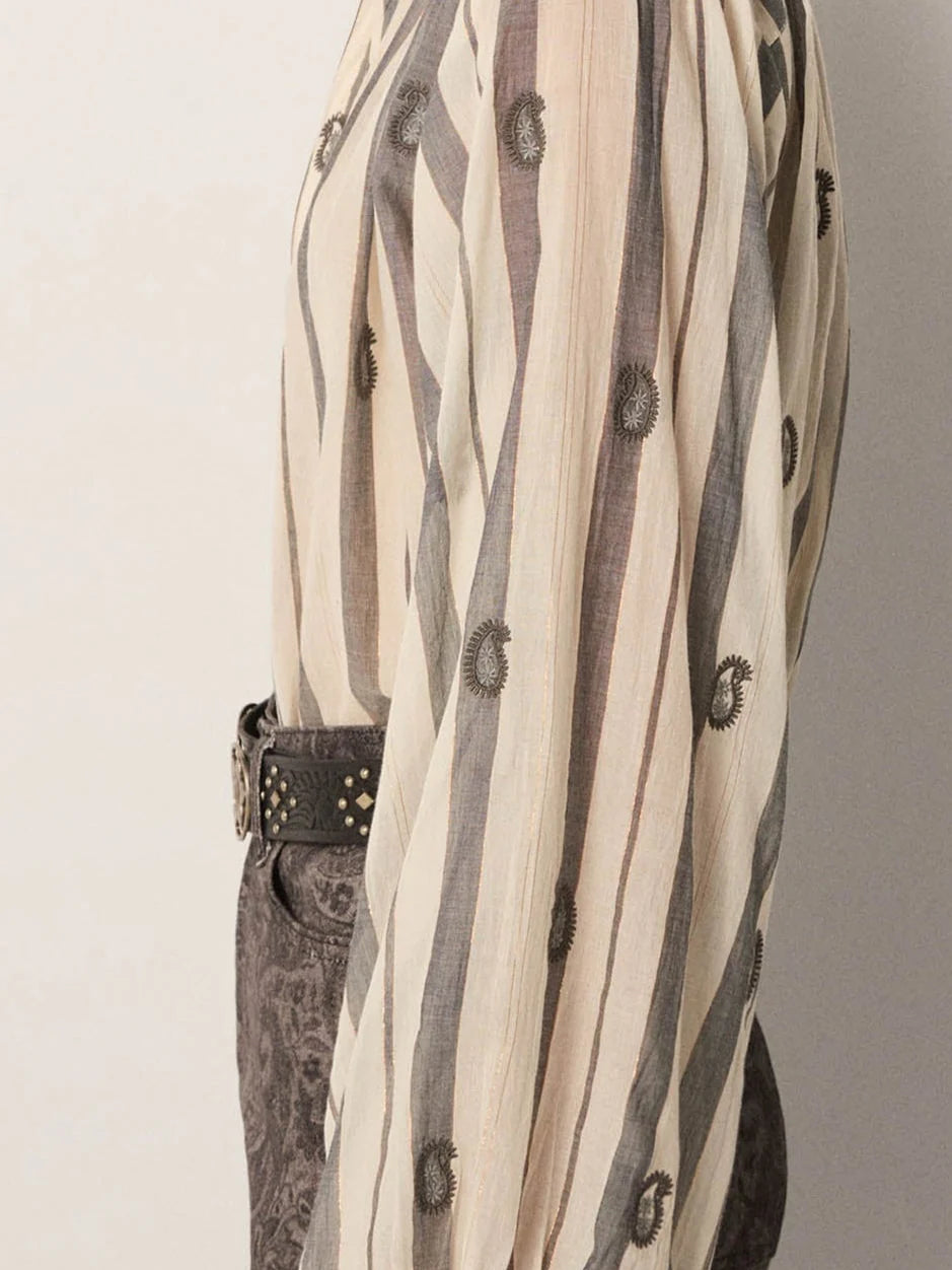 Maison Hotel Perla Blouse in Ivory Paisley