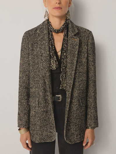 Maison Hotel Dora Blazer in Charbon