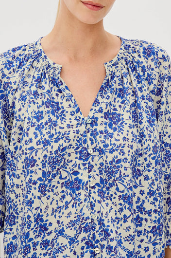 RAILS Mariah Top in Blue Margurite