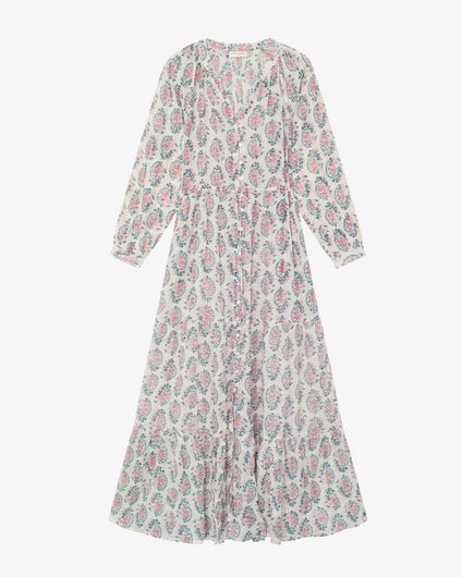 Maison Hotel Anne Azalea Dress in Dusty is an easy throw-on style with timeless appeal.