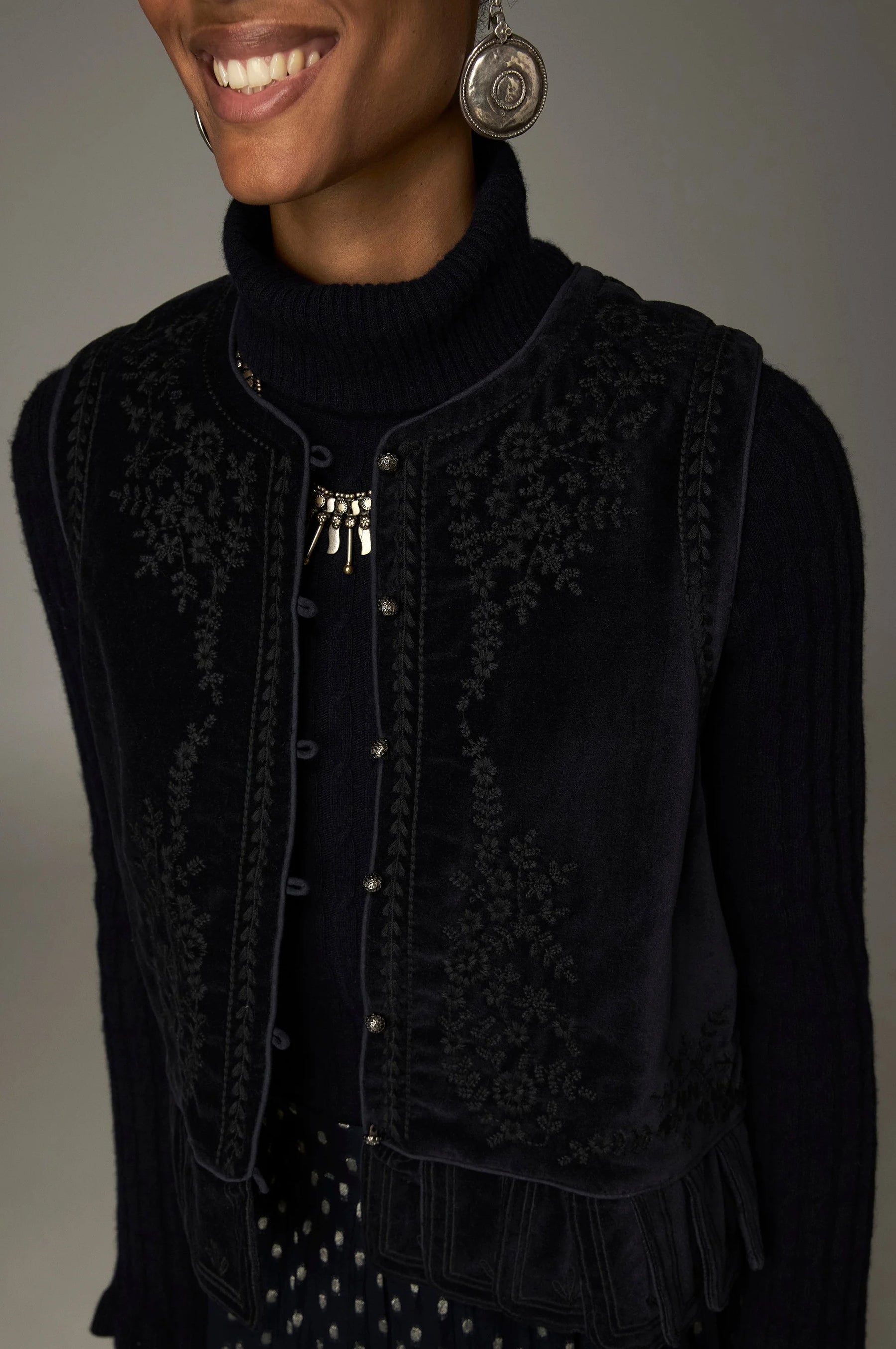Maison Hotel Bob Vest - Vinton Blue