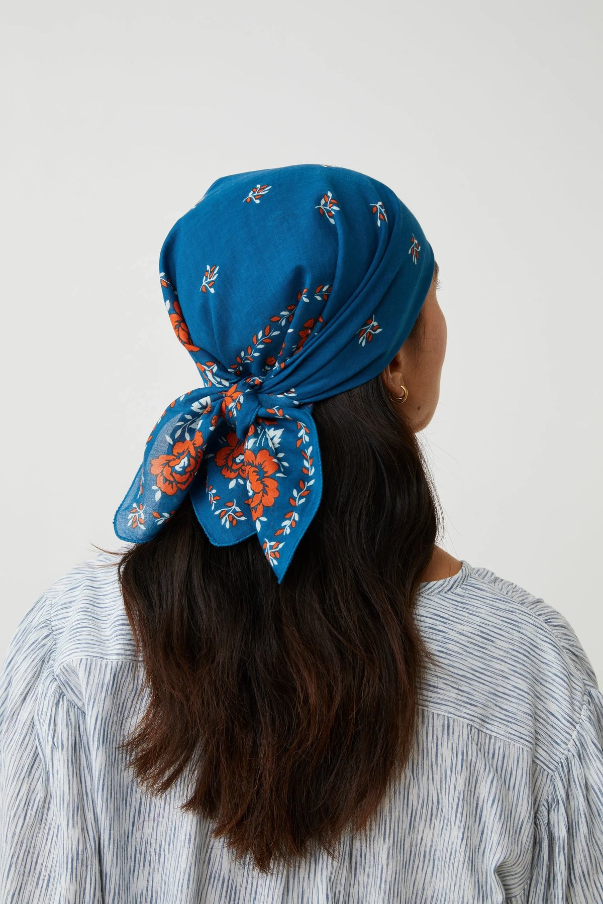 Moismont Fichu 652 Scarf in Indigo