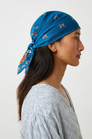 Moismont Fichu 652 Scarf in Indigo