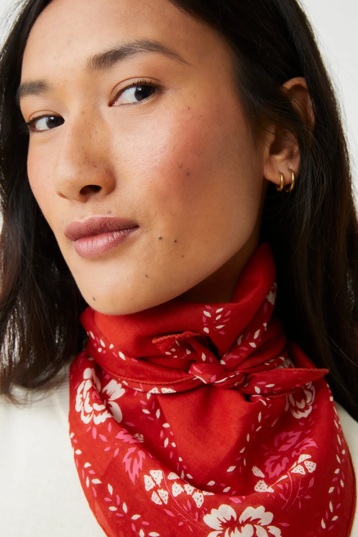 Moismont Fichu 652 Scarf in Tulip