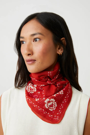Moismont Fichu 652 Scarf in Tulip