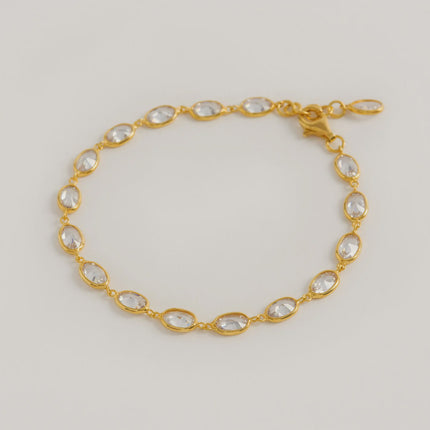 Freya Rose Oval Framed Bracelet in Gold